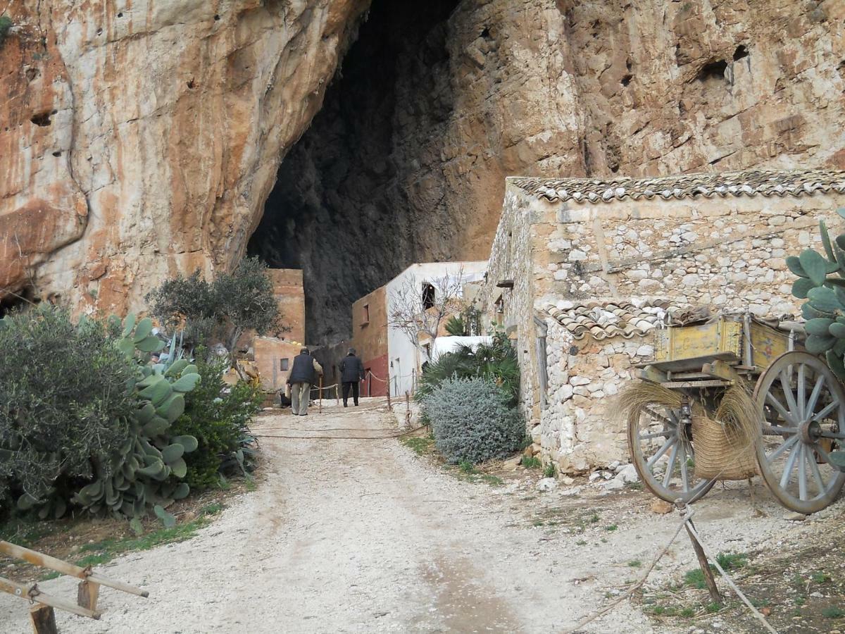 קוסטונאצ'י Casa Vacanza Tra Cielo E Mare מראה חיצוני תמונה