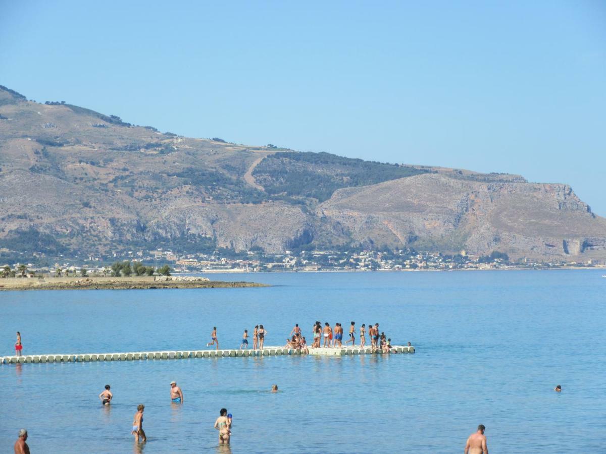 קוסטונאצ'י Casa Vacanza Tra Cielo E Mare מראה חיצוני תמונה